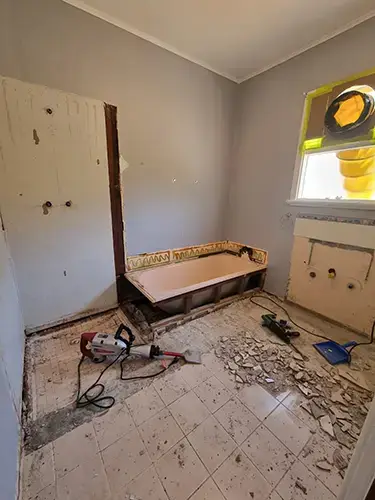 Albany Bathroom Reno - Before - Work Begins