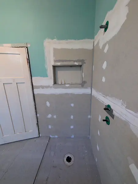 New Wall with shower Recess