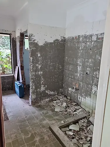 Bathroom Renovation in Collingwood Park - Before 3